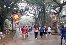 Khắc phục những bất cập trong du lịch tâm linh