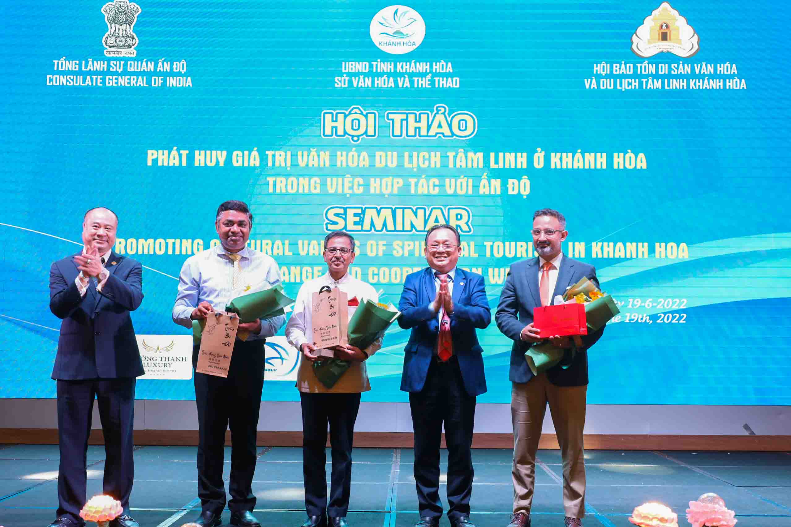 Hơn 250 đại biểu tham gia hội thảo hợp tác văn hóa du lịch tâm linh với Ấn Độ