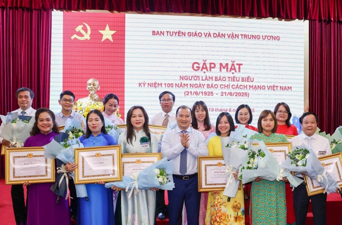 Vinh danh 123 người làm báo tiêu biểu toàn quốc