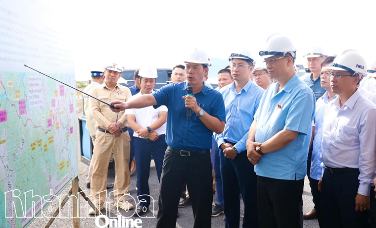 Phó Chủ tịch Quốc hội Vũ Hồng Thanh: Khánh Hòa cần có giải pháp trọng tâm để đảm bảo mục tiêu phát triển