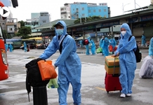 Chuyên gia khuyến cáo người dân hạn chế tối đa việc đi chúc Tết