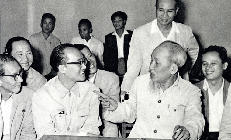 Học tập Chủ tịch Hồ Chí Minh thu hút và trọng dụng nhân tài