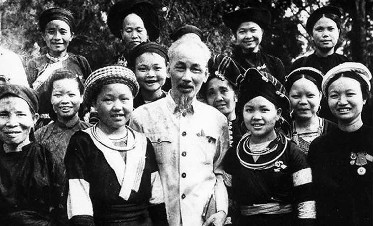 Tư tưởng Hồ Chí Minh về quyền phụ nữ và sự tham gia của phụ nữ trong quản trị quốc gia ở Việt Nam hiện nay