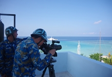 Những chiến sĩ canh giữ biển, trời