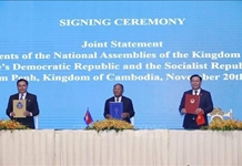 Ký tuyên bố thiết lập cơ chế hội nghị cấp cao 3 nước Campuchia, Lào, Việt Nam