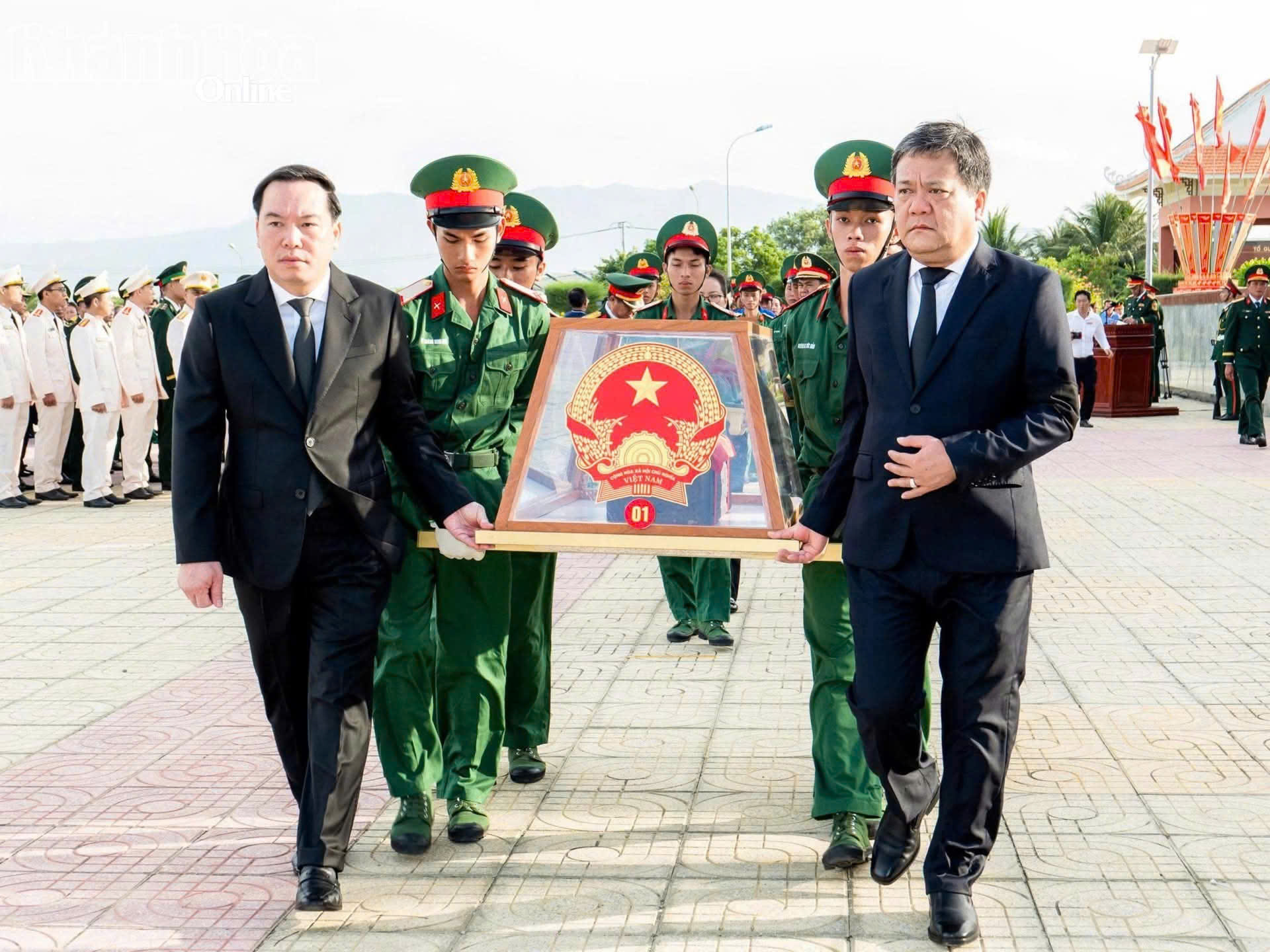 Tổ chức Lễ viếng, truy điệu và an táng 8 hài cốt liệt sĩ tại Nghĩa trang liệt sĩ Ninh Thuận