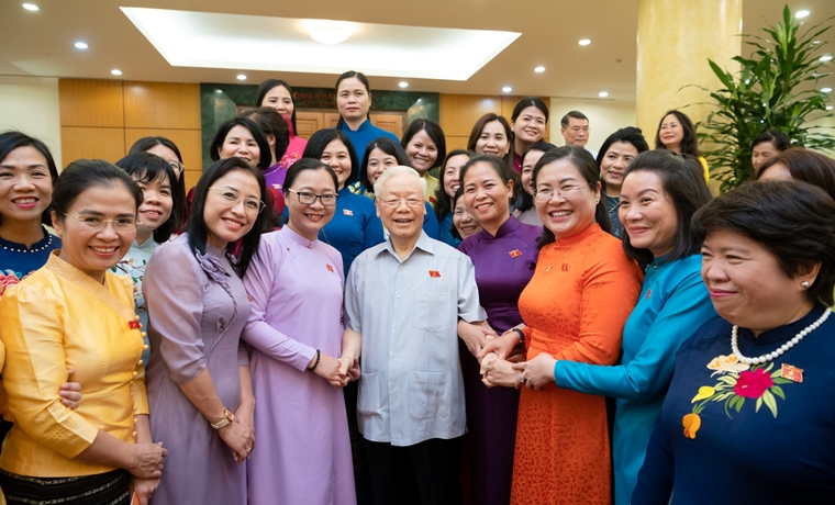 55 năm thực hiện giải phóng phụ nữ theo Di huấn của Chủ tịch Hồ Chí Minh