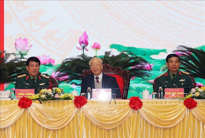         Tổng Bí thư: Xây dựng Quân đội tinh, gọn, mạnh, tuyệt đối trung thành    