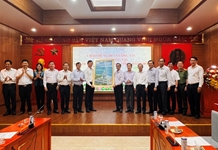 Thường trực Tỉnh ủy Khánh Hòa tiếp Đoàn công tác Tỉnh ủy Đồng Nai