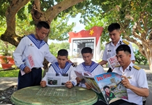 Đọc sách ở Trường Sa