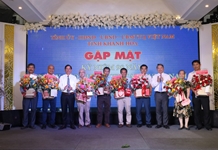 Lãnh đạo tỉnh Khánh Hòa gặp mặt báo chí