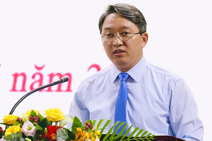Đoàn kết, chung sức đồng lòng quyết tâm thực hiện thắng lợi các Nghị quyết của Trung ương về phát triển tỉnh Khánh Hòa (*)