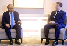 Chủ tịch nước Nguyễn Xuân Phúc gặp lãnh đạo các nước, tổ chức quốc tế