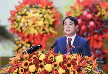 Xây dựng Đảng bộ vững mạnh toàn diện; nâng tầm vị thế, phát triển toàn diện đưa Khánh Hòa trở thành thành phố trực thuộc Trung ương