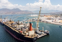 Để Cam Ranh cất cánh