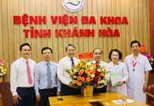 Bí thư Tỉnh ủy Nguyễn Hải Ninh thăm các cơ sở y tế