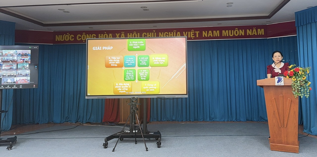 Khánh Hòa tổ chức lớp bồi dưỡng chính trị hè năm 2025 tại hơn 800 điểm cầu