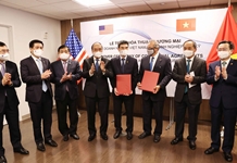 Chủ tịch nước chứng kiến Lễ trao thỏa thuận hợp tác giữa liên danh Công ty Kinh Bắc, Công nghệ viễn thông Sài Gòn và Tập đoàn Quantum