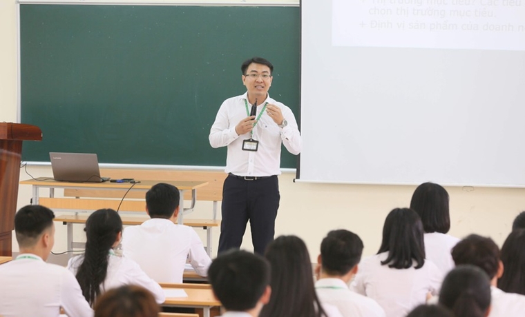 Nâng cao chất lượng học tập suốt đời của giảng viên đại học