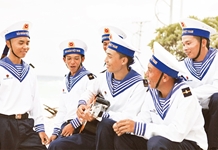 Đón xuân sớm trên tuyến đảo tiền tiêu