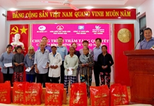 Sư đoàn 377 chung tay hỗ trợ đồng bào đón Tết