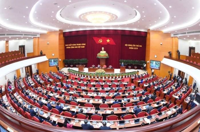 Ngày làm việc thứ nhất Hội nghị lần thứ hai Ban Chấp hành Trung ương Đảng khóa XIV