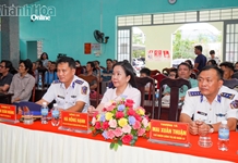 Cảnh sát biển đồng hành với ngư dân phường Bắc Nha Trang
