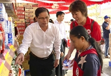 Mang Tết lên vùng cao