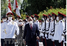 Lễ đón chính thức Chủ tịch nước Nguyễn Xuân Phúc thăm cấp Nhà nước Singapore