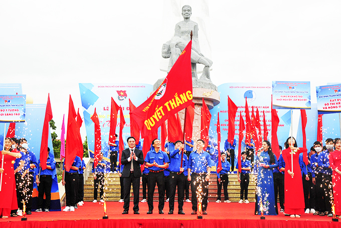Tuổi trẻ xung kích, tình nguyện vì cộng đồng