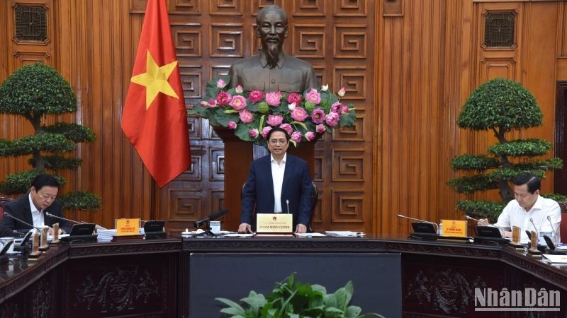  Kịp thời đề ra các cơ chế, chính sách hiệu quả hỗ trợ người dân, doanh nghiệp 