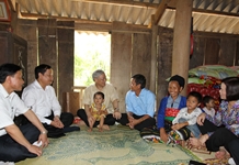 Nhận diện, đấu tranh với chiêu trò “nhân danh nhân dân” để chống phá Đảng và Nhà nước ta của các thế lực thù địch