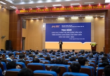 Tăng cường vai trò của tổ chức đảng trong các cơ sở giáo dục đại học đối với công tác giáo dục ý thức chính trị cho sinh viên hiện nay