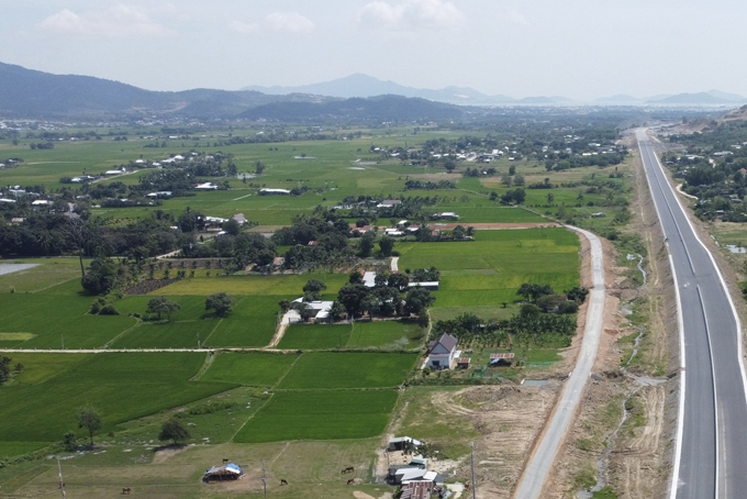 Thủ tướng Chính phủ ban hành Quyết định cho phép Khánh Hòa chuyển mục đích sử dụng đất lúa quy mô dưới 500ha