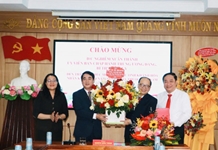 Bí thư Tỉnh ủy Nghiêm Xuân Thành thăm, chúc mừng các cơ sở y tế nhân Ngày Thầy thuốc Việt Nam