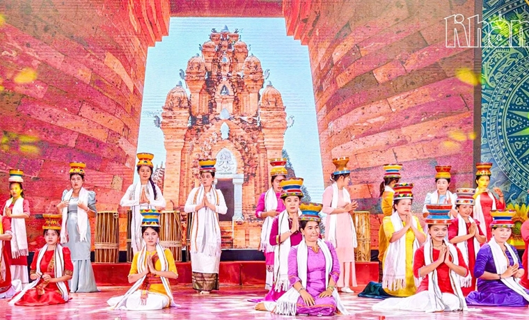 Mời Nhân dân và du khách tham dự Ngày hội Văn hóa dân tộc Chăm lần thứ VI tại tỉnh Khánh Hòa