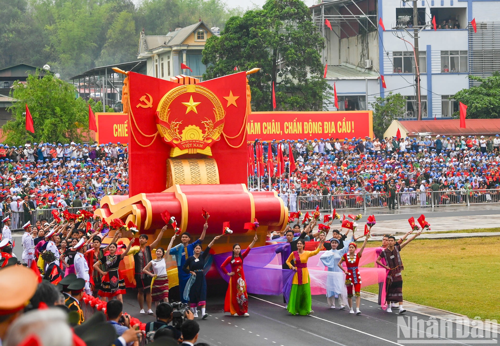 “Sắp xếp lại giang sơn” trong kỷ nguyên phát triển mới