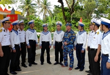 Không khí chuẩn bị Tết tại Trường Sa