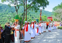 Tái hiện lễ hội văn hóa Chăm ở Khu du lịch Trăm Trứng