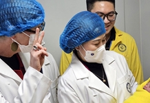 Chung sức, đồng lòng xây dựng nền y tế khoa học, dân tộc và đại chúng