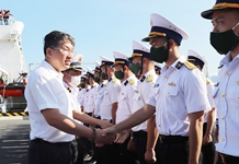 Tiễn đoàn công tác thăm Trường Sa và Nhà giàn DK1