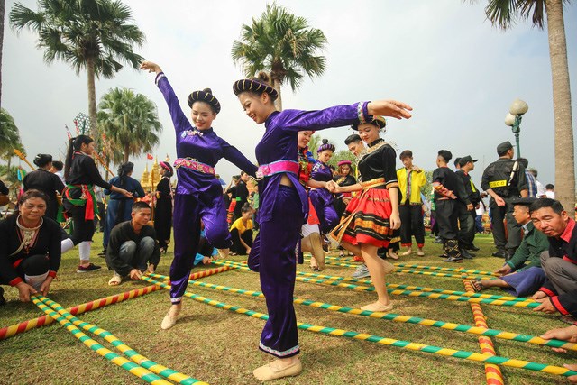 Quan điểm, chủ trương mới về phát triển văn hóa con người Việt Nam trong Văn kiện Đại hội XIII của Đảng