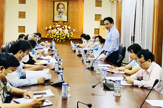 Thường trực Tỉnh ủy Khánh Hòa giao ban công tác tháng 11