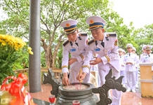 Về Ninh Vân nghe kể chuyện Tàu C235