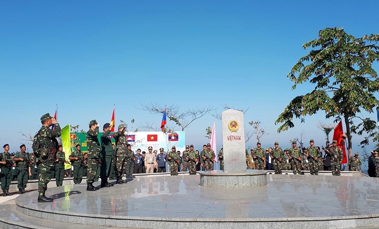 Đối ngoại góp phần bảo vệ Tổ quốc từ sớm, từ xa: quan điểm và một số giải pháp