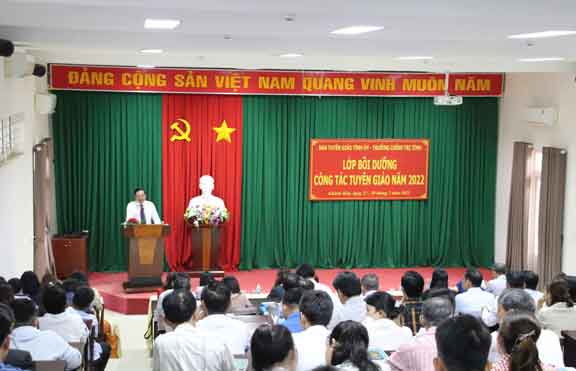 Khai giảng lớp bồi dưỡng công tác tuyên giáo