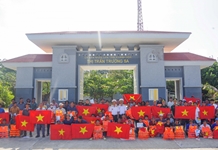 Tuyên truyền, phổ biến pháp luật về khai thác thủy sản cho ngư dân tại Trường Sa