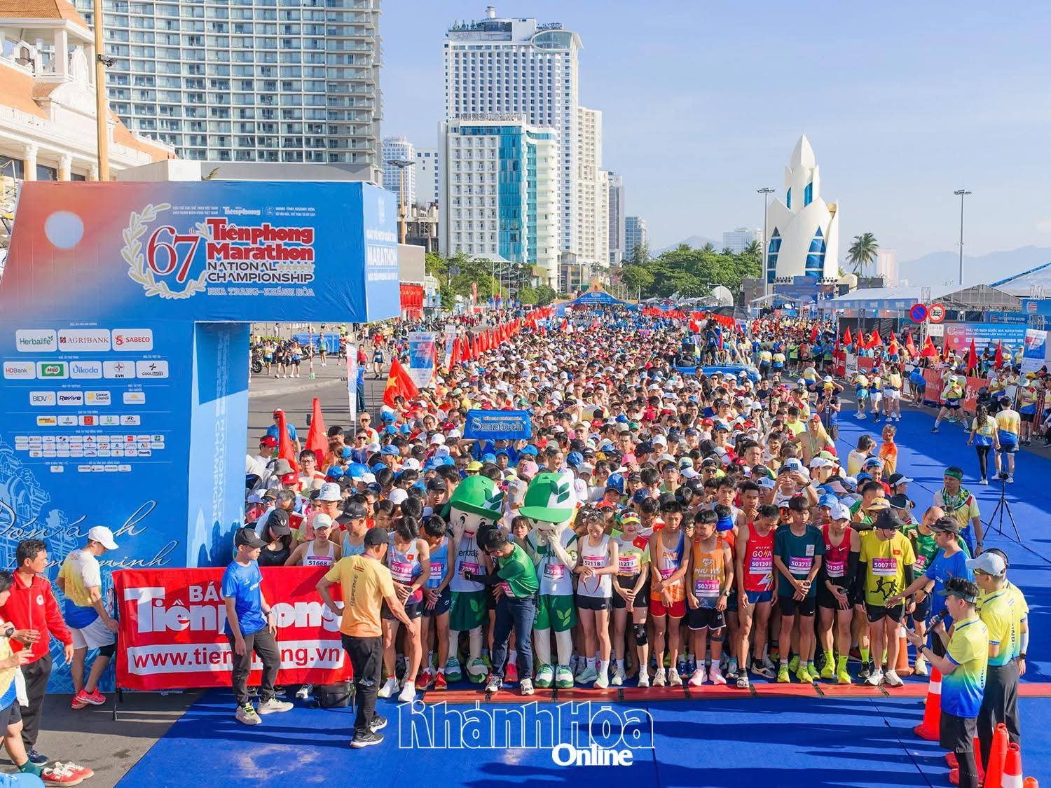 Marathon Tiền Phong 2026 thành công ấn tượng, khẳng định sức hút Nha Trang