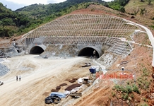 Trên đại công trường cao tốc Bắc - Nam