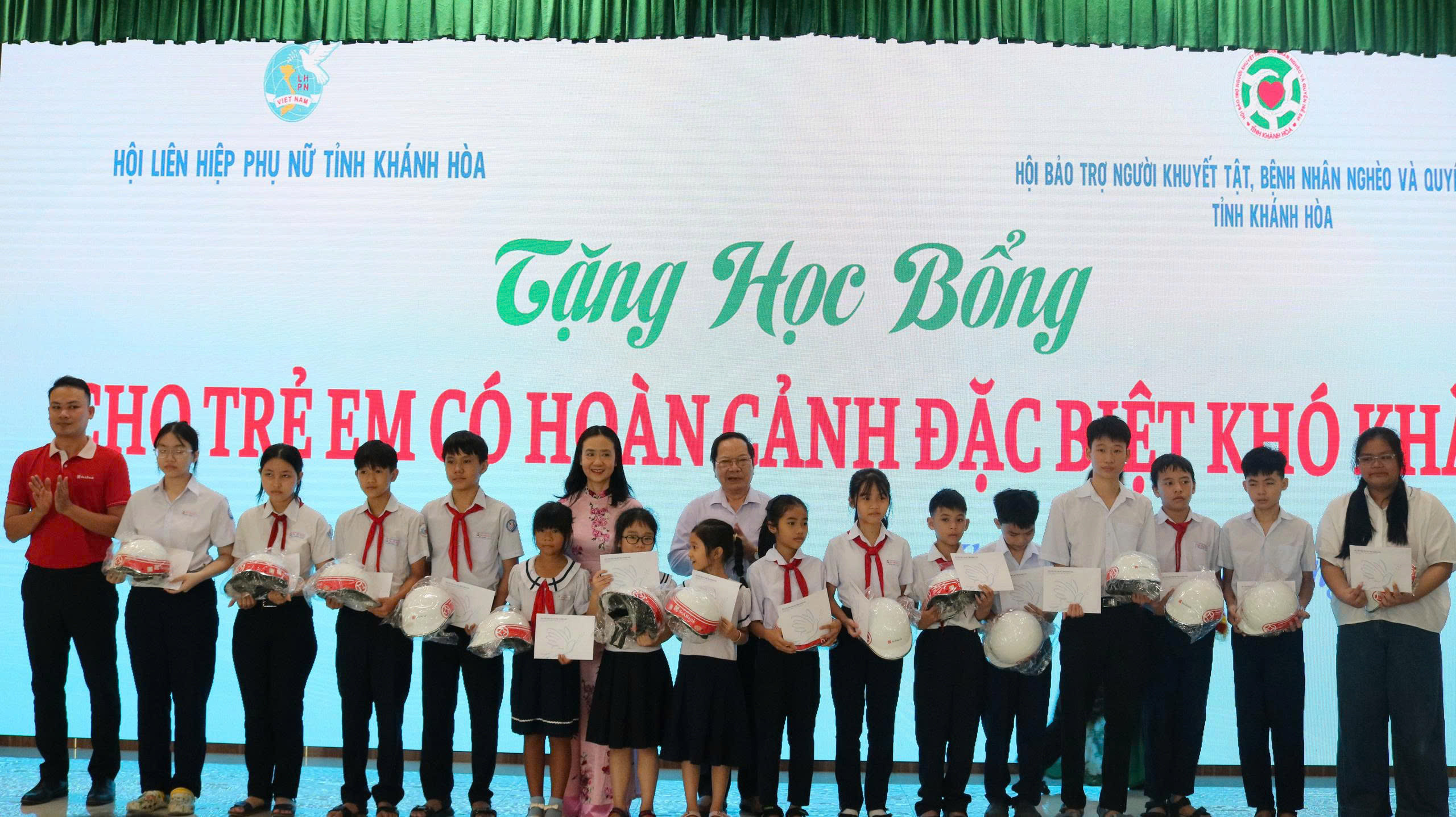 Lan tỏa yêu thương qua Chương trình “Mẹ đỡ đầu” - Không để trẻ mồ côi bị bỏ lại phía sau